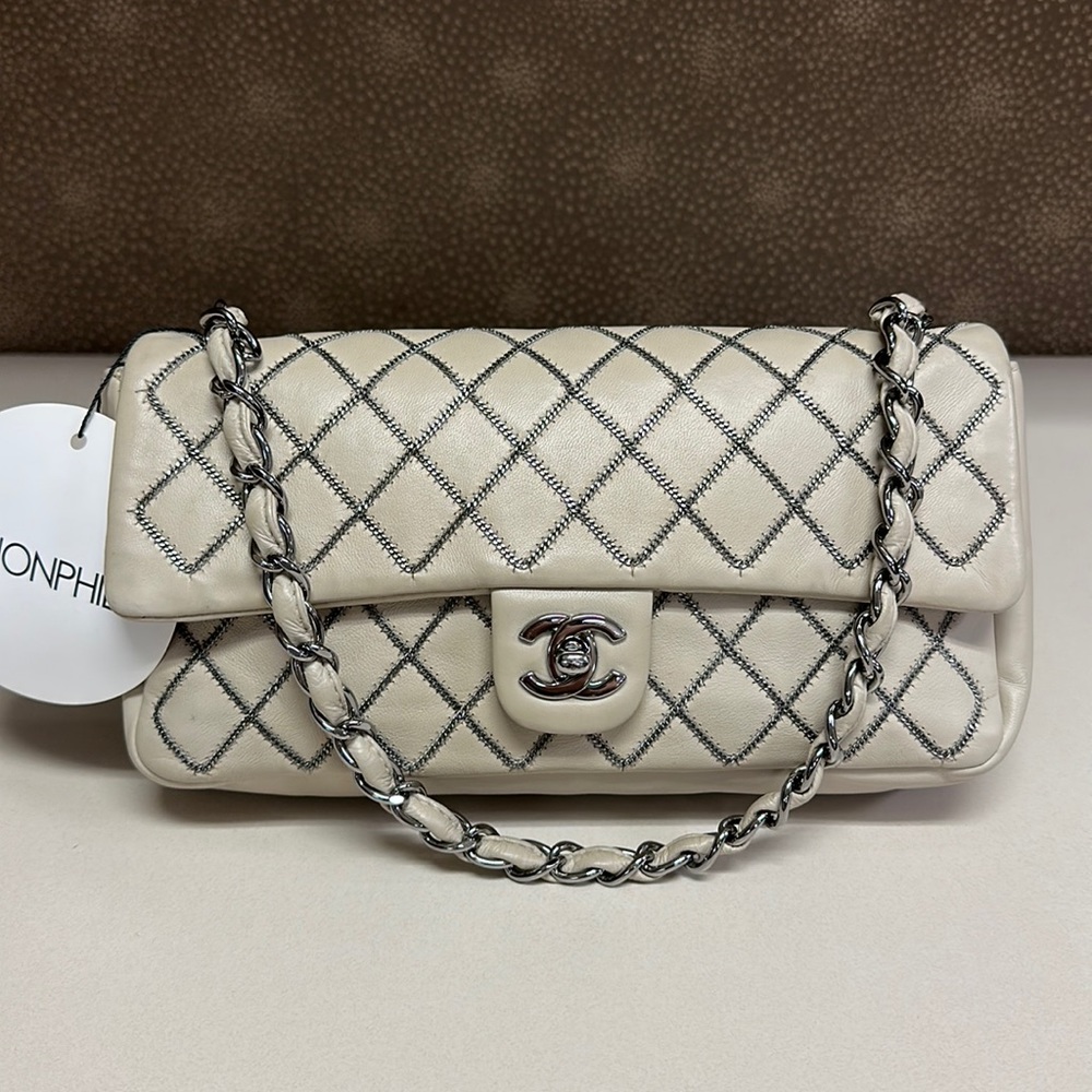 🔥🔥🔥Authentic Chanel Single Flap Leather Shoulder Bag